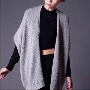 ARITZIA Community Iconic Oversized Cape Cardigan Sweater Grey XXS